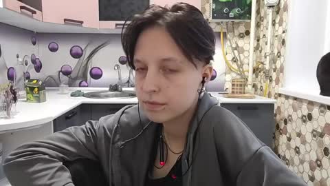 Snapshot of sharleenyodis chatting on 06/06/26, 05:06 Sara online show from 06/06/26, 05:06