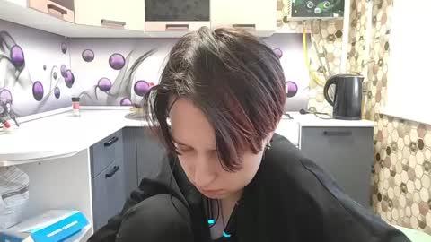 Snapshot of sharleenyodis chatting on 06/10/26, 05:12 Sara online show from 06/10/26, 05:12