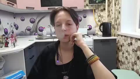 Snapshot of sharleenyodis chatting on 06/11/26, 05:22 Sara online show from 06/11/26, 05:22