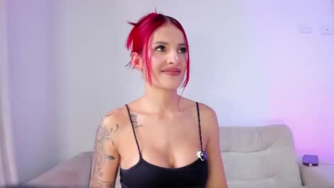 Hi fiends ---- I usually start online from Monday to Friday from 1000 am Saturdays and Sundays at 600 am Colombia time online show from 06/26/26, 08:02