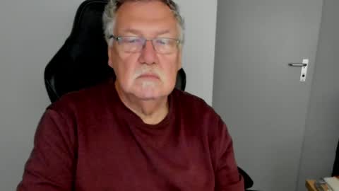 sharlots_pet online show from 05/16/26, 10:36