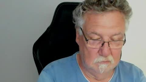 sharlots_pet online show from 06/09/26, 01:12
