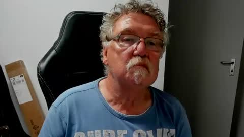 sharlots_pet online show from 07/15/26, 09:14