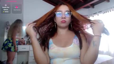 sharlotte  online show from 11/06/25, 09:26