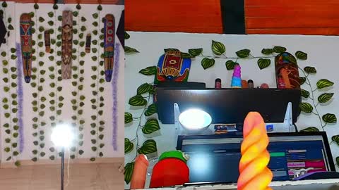 Snapshot of sharlotte_sexx chatting on 03/31/26, 06:08 S online show from 03/31/26, 06:08