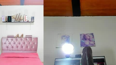 Snapshot of sharlotte_sexx chatting on 04/25/26, 06:49 S online show from 04/25/26, 06:49