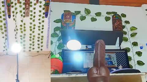 Snapshot of sharlotte_sexx chatting on 04/27/26, 06:06 S online show from 04/27/26, 06:06