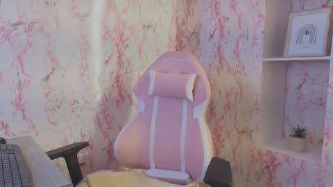 Snapshot of sharon_curvvy chatting on 10/17/25, 03:10 Sharon Curvvy online show from 10/17/25, 03:10