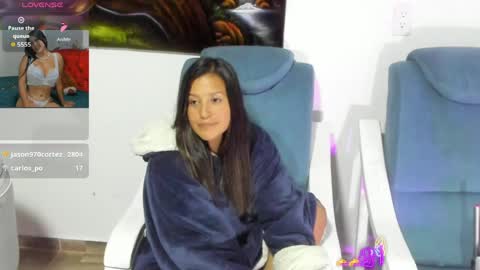 Snapshot of sharoncute17 chatting on 06/08/26, 02:01 sharoncute17 online show from 06/08/26, 02:01