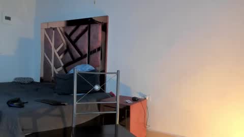 Snapshot of sharondeluxe chatting on 11/04/25, 03:49 SHARONDELUXE online show from 11/04/25, 03:49