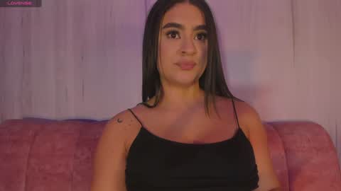 Snapshot of sharonlewy_ chatting on 01/10/25, 10:15 Sharon online show from 01/10/25, 10:15