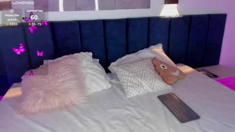 Snapshot of sharonlovee_ chatting on 11/29/25, 11:41 SharonLovee online show from 11/29/25, 11:41