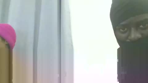 Snapshot of sharonmina chatting on 11/09/25, 10:19 Freaky Nasty Couples online show from 11/09/25, 10:19