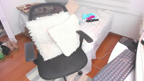 Sharon online show from 12/21/24, 06:34