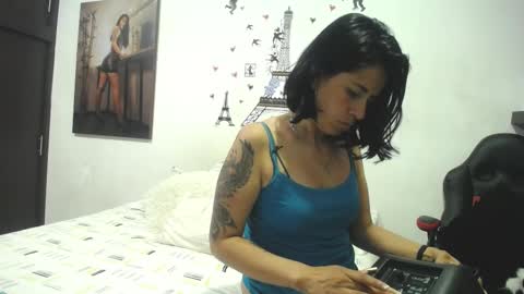 sharon online show from 02/18/25, 12:17