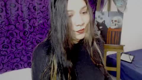 Snapshot of sharoonnn34 chatting on 10/11/25, 06:28 SHAROON online show from 10/11/25, 06:28