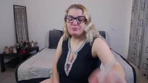 Snapshot of sharronalexa chatting on 03/12/26, 11:49 sharronalexa online show from 03/12/26, 11:49