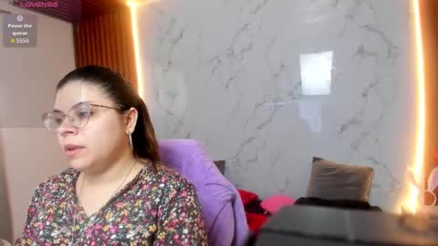 SASHA BLOOM online show from 11/09/25, 05:00