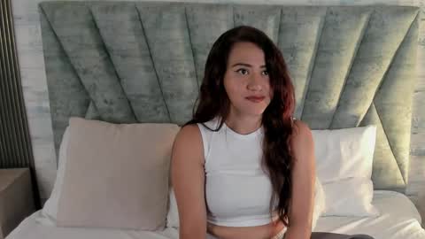 Snapshot of shashadeluxe chatting on 06/08/26, 12:27 shsha online show from 06/08/26, 12:27