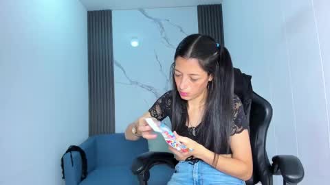 Lady Shauna online show from 09/25/25, 02:48