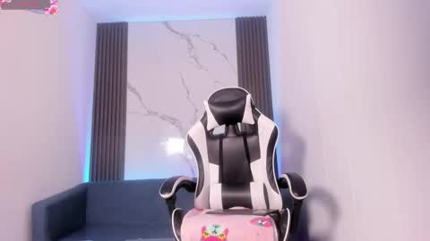 Lady Shauna online show from 10/20/25, 06:14