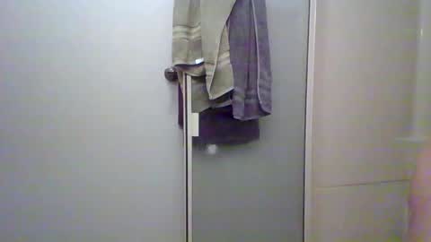 Snapshot of shavedcock720 chatting on 11/29/25, 11:41 partycouple2night online show from 11/29/25, 11:41