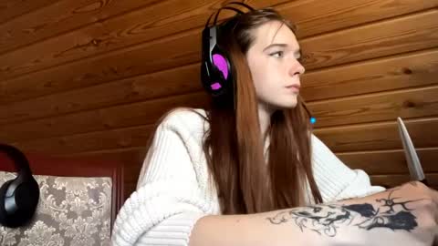 Snapshot of shavonflosi chatting on 05/27/26, 05:26 Maria online show from 05/27/26, 05:26