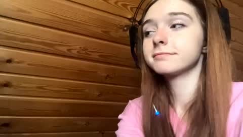 Snapshot of shavonflosi chatting on 06/05/26, 08:20 Maria online show from 06/05/26, 08:20
