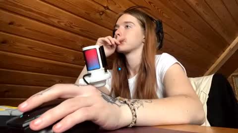 Snapshot of shavonflosi chatting on 06/11/26, 04:43 Maria online show from 06/11/26, 04:43