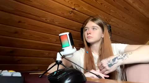 Snapshot of shavonflosi chatting on 06/13/26, 08:23 Maria online show from 06/13/26, 08:23