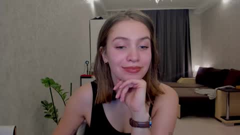 shawty__mariaa online show from 10/26/25, 12:55