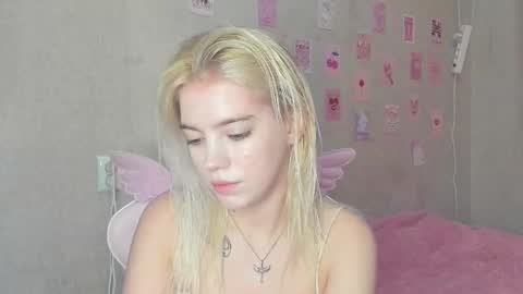 Lola online show from 09/08/25, 06:29