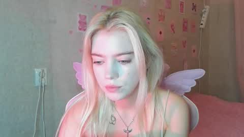 Lola online show from 09/11/25, 05:35