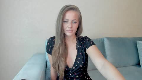 Snapshot of shawty_sue chatting on 04/17/26, 06:22 Sue online show from 04/17/26, 06:22