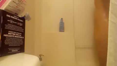 Snapshot of shay6371 chatting on 11/20/25, 12:33 shay6371 online show from 11/20/25, 12:33