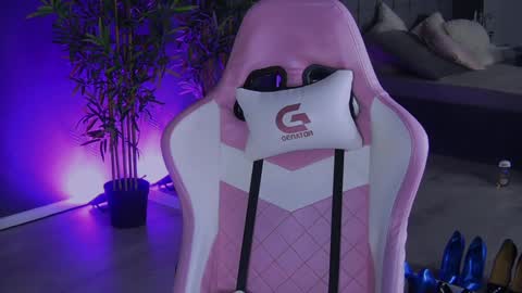 shayblonde online show from 12/15/24, 11:42