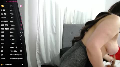 Snapshot of shayla_10 chatting on 10/06/25, 10:56 shayla_10 online show from 10/06/25, 10:56