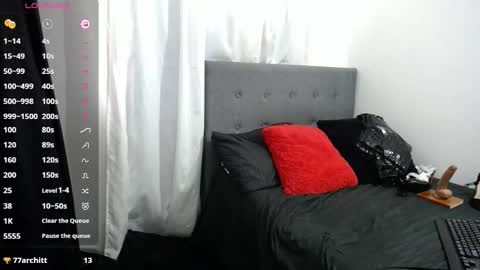 Snapshot of shayla_10 chatting on 10/20/25, 11:10 shayla_10 online show from 10/20/25, 11:10