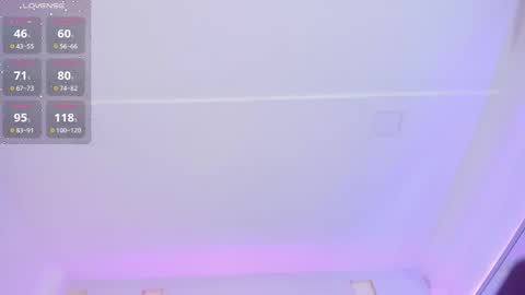 Shayla Davis  online 240 pm - 1000 pm online show from 10/04/25, 08:01