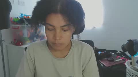 Shayna online show from 09/22/25, 06:54