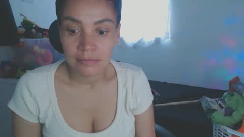 Shayna online show from 10/05/25, 09:24