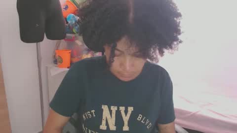 Shayna online show from 10/18/25, 01:01