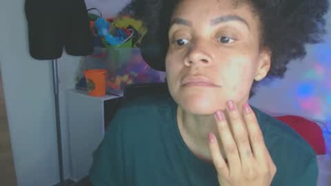 Shayna online show from 10/19/25, 01:17