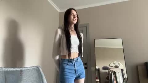 Olivia online show from 07/15/26, 08:19