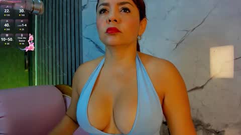 Snapshot of shayra_boobs2 chatting on 01/19/26, 10:41 shayra_boobs2 online show from 01/19/26, 10:41
