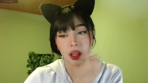 Snapshot of she_alice chatting on 06/02/26, 06:04 she_alice online show from 06/02/26, 06:04