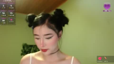 Snapshot of she_alice chatting on 06/11/26, 04:43 she_alice online show from 06/11/26, 04:43