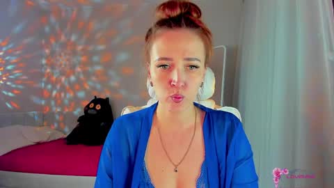 Snapshot of she_wolf1 chatting on 04/01/26, 02:03 she_wolf1 online show from 04/01/26, 02:03