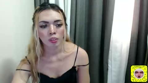 Snapshot of shea_andrea chatting on 03/13/26, 08:32 shea_andrea online show from 03/13/26, 08:32