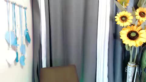 Snapshot of shea_andrea chatting on 05/07/26, 10:15 shea_andrea online show from 05/07/26, 10:15